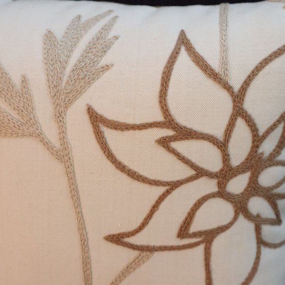 New! Flower Floral design PILLOW Cream Brown Tan Colors 11" x 11 1/2" x 4" - Picture 6 of 7